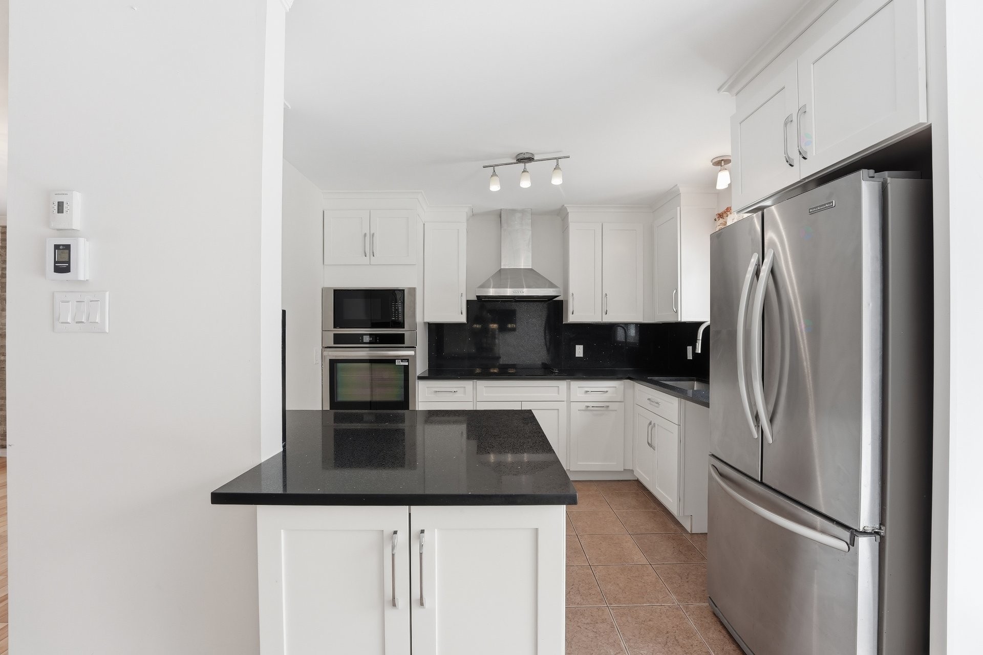 Cuisine - 3998 Rue Mousseau, L'Assomption, QC - Indoor Photo Showing Kitchen