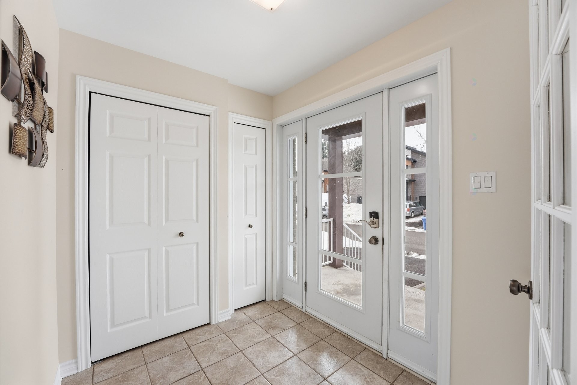 Hall d'entrée/Vestibule - 3998 Rue Mousseau, L'Assomption, QC - Indoor Photo Showing Other Room