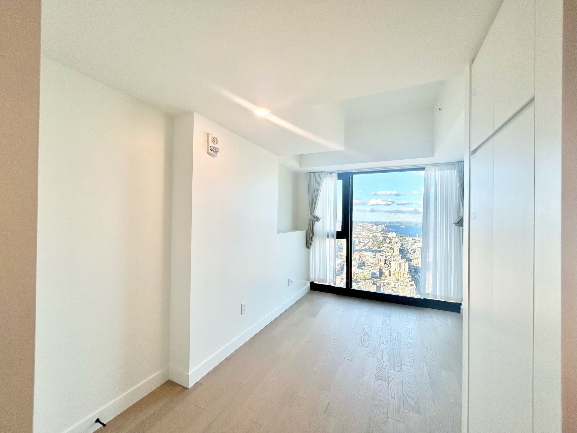 Salon - 5808-1210 Rue Jeanne-Mance, Montréal (Ville-Marie), QC - Indoor Photo Showing Other Room