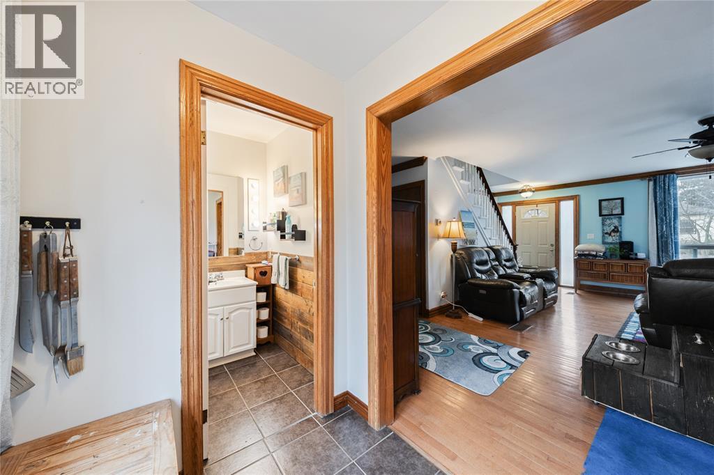 590 Simcoe Street, Warwick-Watford, ON - Indoor Photo Showing Other Room
