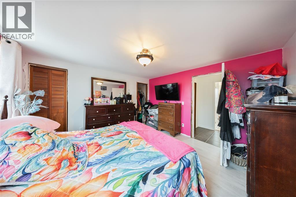 590 Simcoe Street, Warwick-Watford, ON - Indoor Photo Showing Bedroom