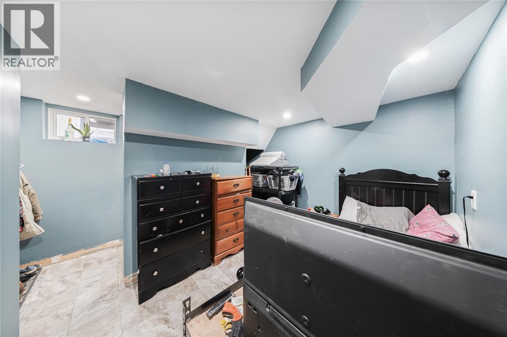590 Simcoe Street, Warwick-Watford, ON - Indoor