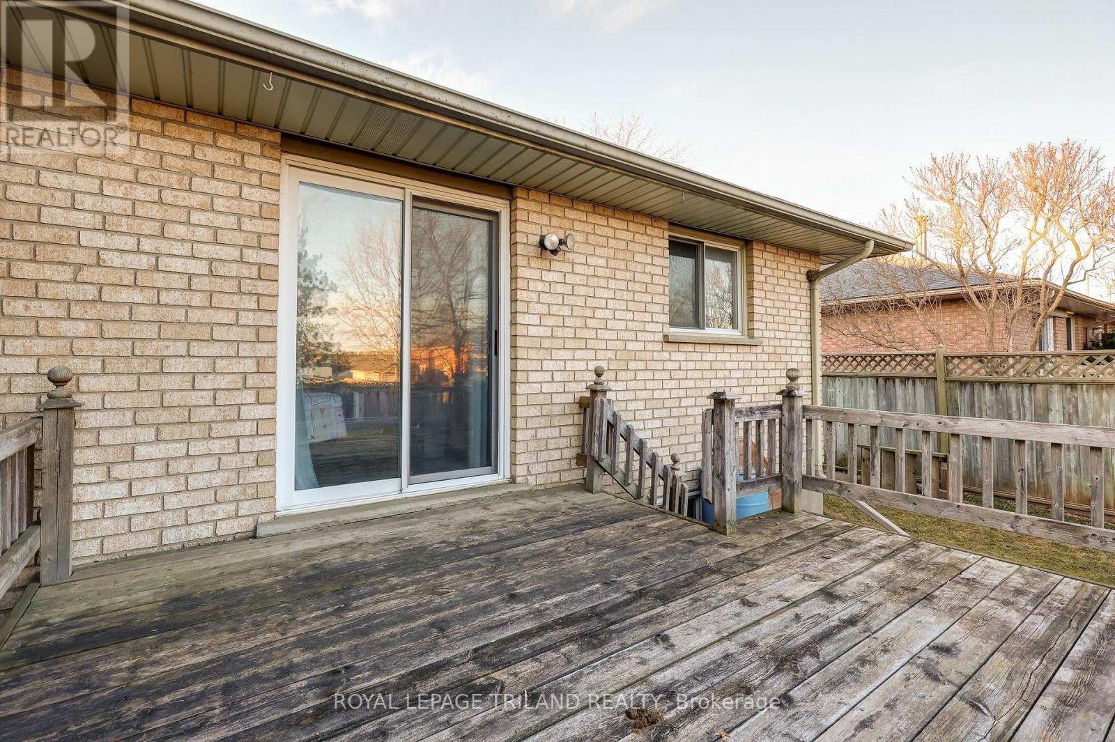 REAR - 378 HIGHVIEW DRIVE - ST. THOMAS - 378 Highview Drive, St. Thomas, ON - Outdoor With Deck Patio Veranda With Exterior