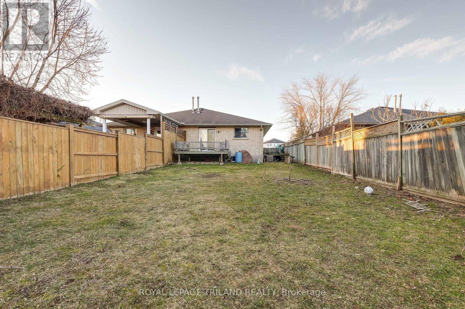 REAR - 378 HIGHVIEW DRIVE - ST. THOMAS - 378 Highview Drive, St. Thomas, ON - Outdoor