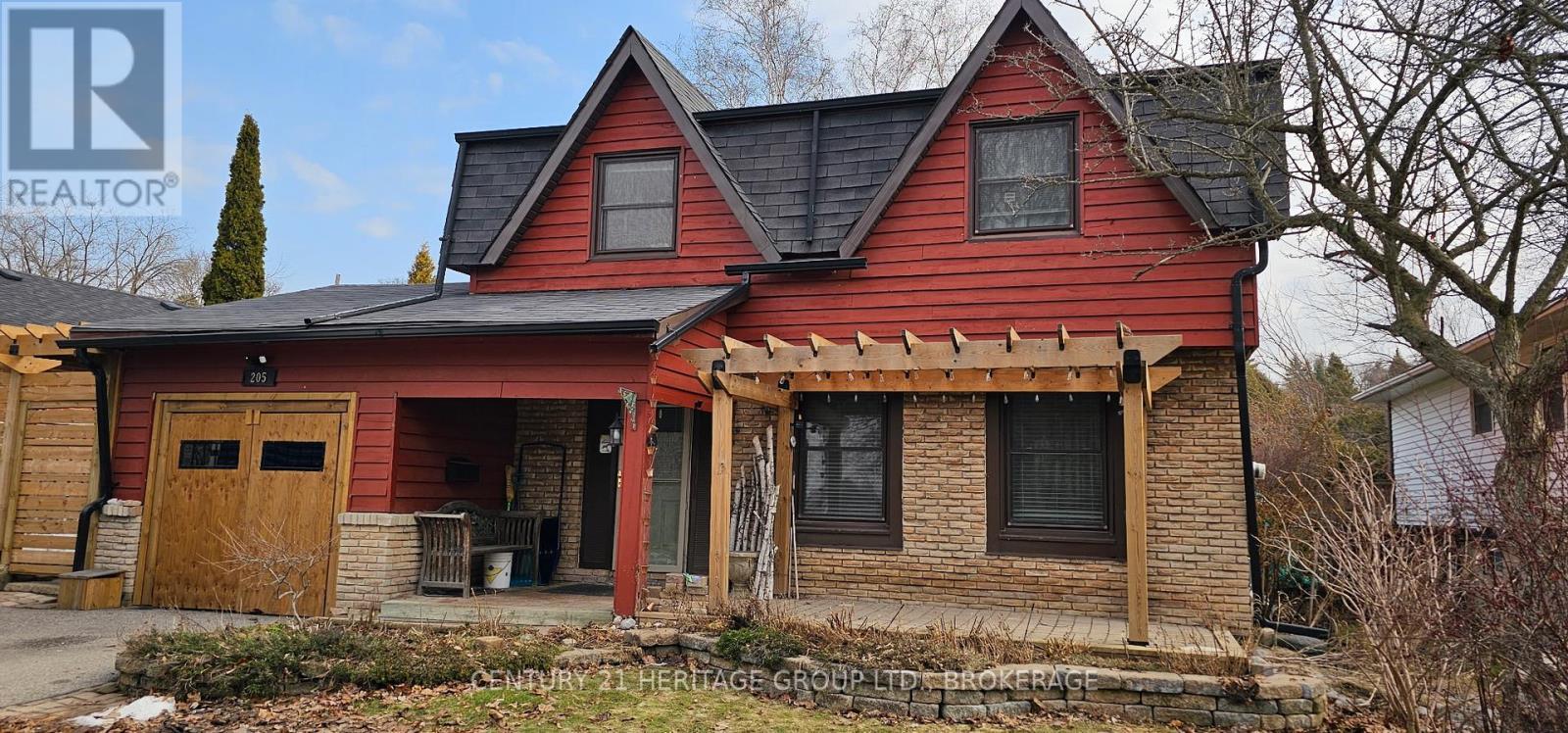 205 Keewatin Street, Oshawa (Donevan), ON - Outdoor