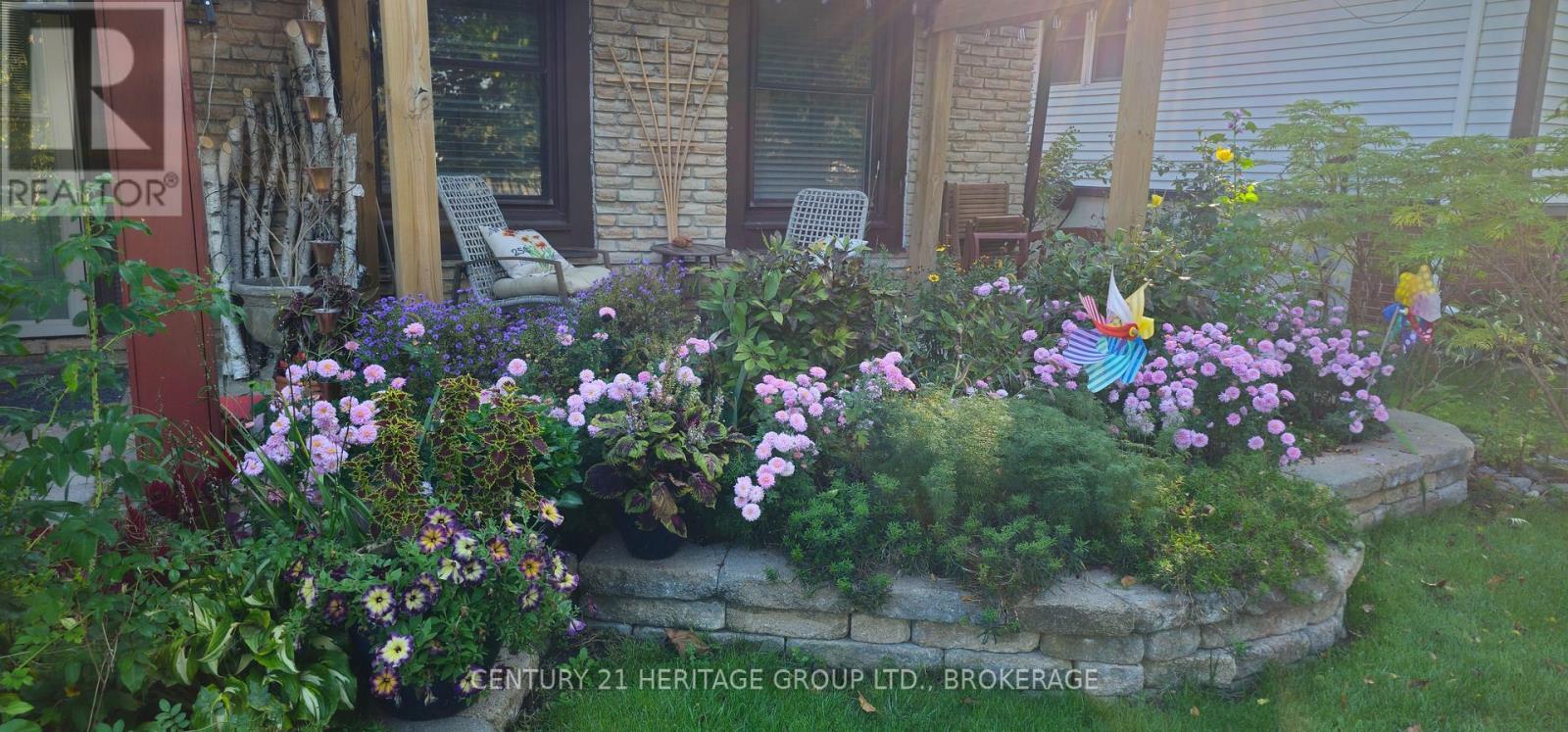 205 Keewatin Street, Oshawa (Donevan), ON - Outdoor