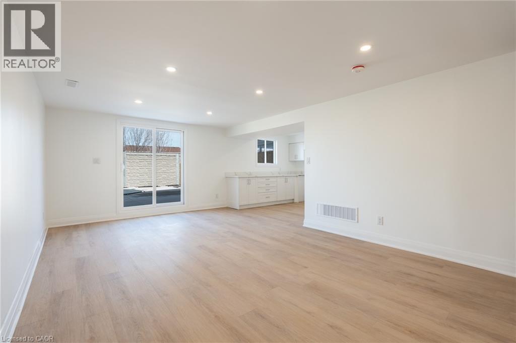 64 Brookstream Court, Hamilton, ON - Indoor