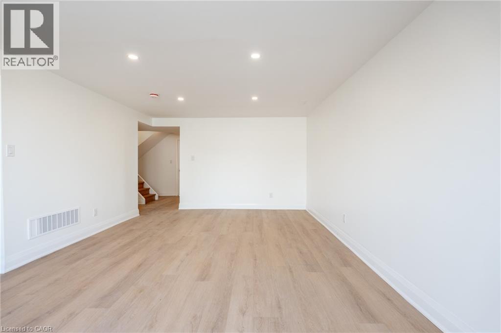 64 Brookstream Court, Hamilton, ON - Indoor Photo Showing Other Room