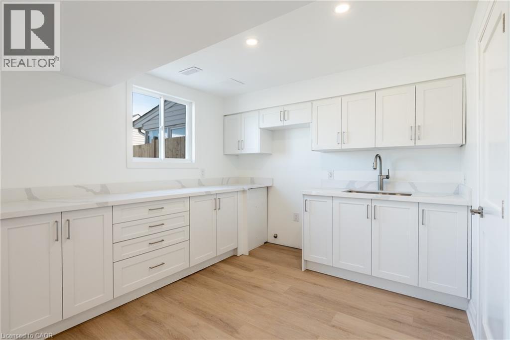 In-Law Suite Kitchen - 64 Brookstream Court, Hamilton, ON - Indoor Photo Showing Kitchen