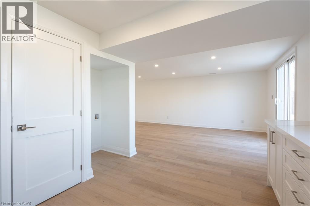 64 Brookstream Court, Hamilton, ON - Indoor Photo Showing Other Room