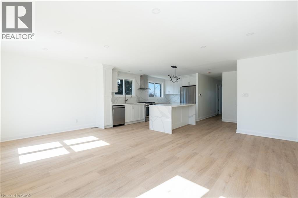 64 Brookstream Court, Hamilton, ON - Indoor Photo Showing Kitchen