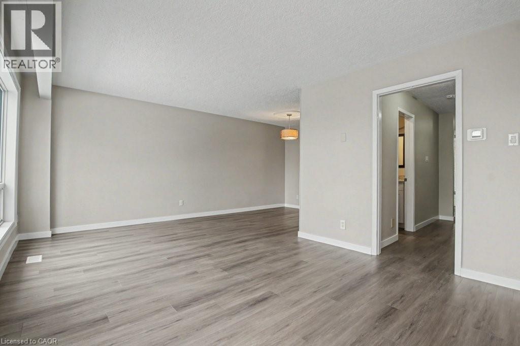 104 Ralgreen Crescent, Kitchener, ON - Indoor Photo Showing Other Room