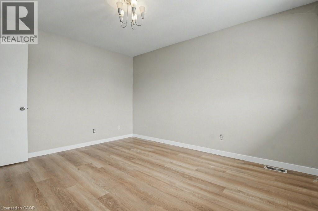 104 Ralgreen Crescent, Kitchener, ON - Indoor Photo Showing Other Room