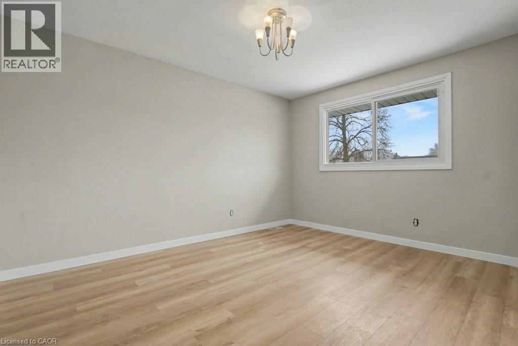 104 Ralgreen Crescent, Kitchener, ON - Indoor Photo Showing Other Room