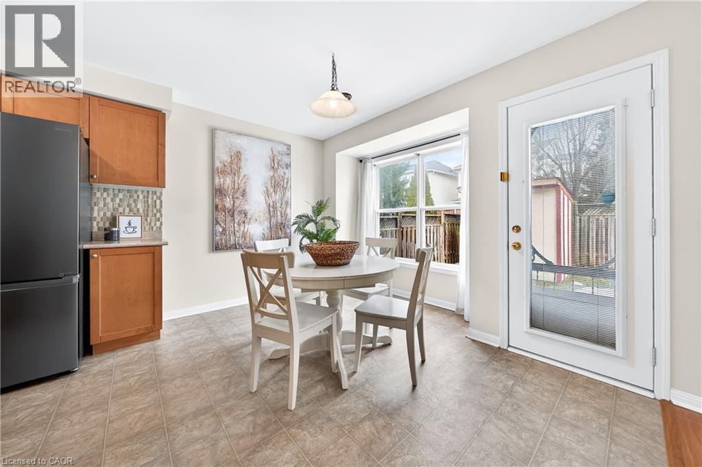 20 Longspur Way, Cambridge, ON - Indoor Photo Showing Dining Room
