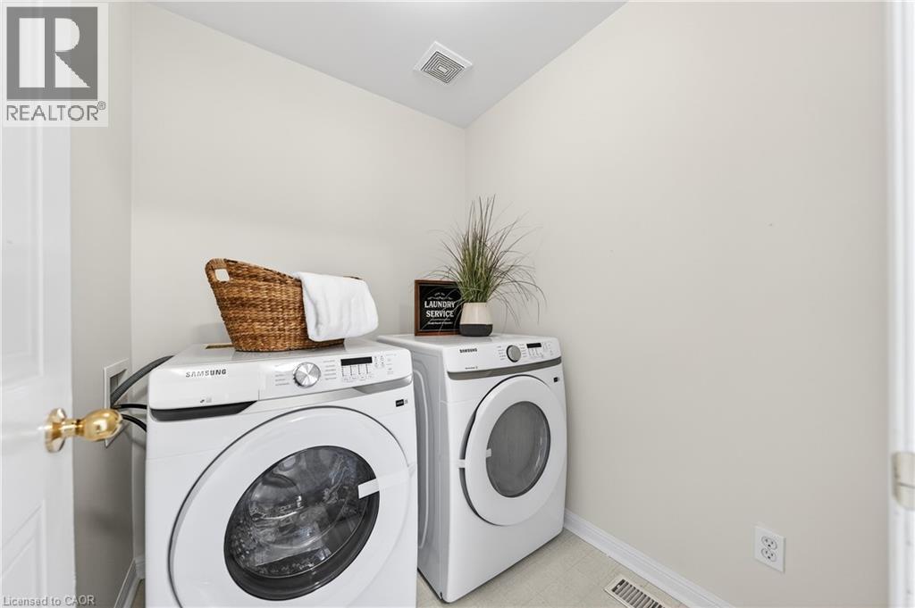 20 Longspur Way, Cambridge, ON - Indoor Photo Showing Laundry Room