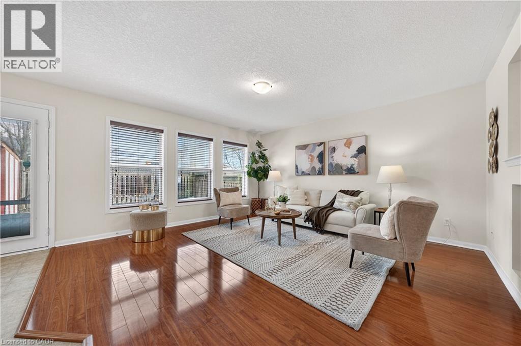 20 Longspur Way, Cambridge, ON - Indoor Photo Showing Living Room With Fireplace