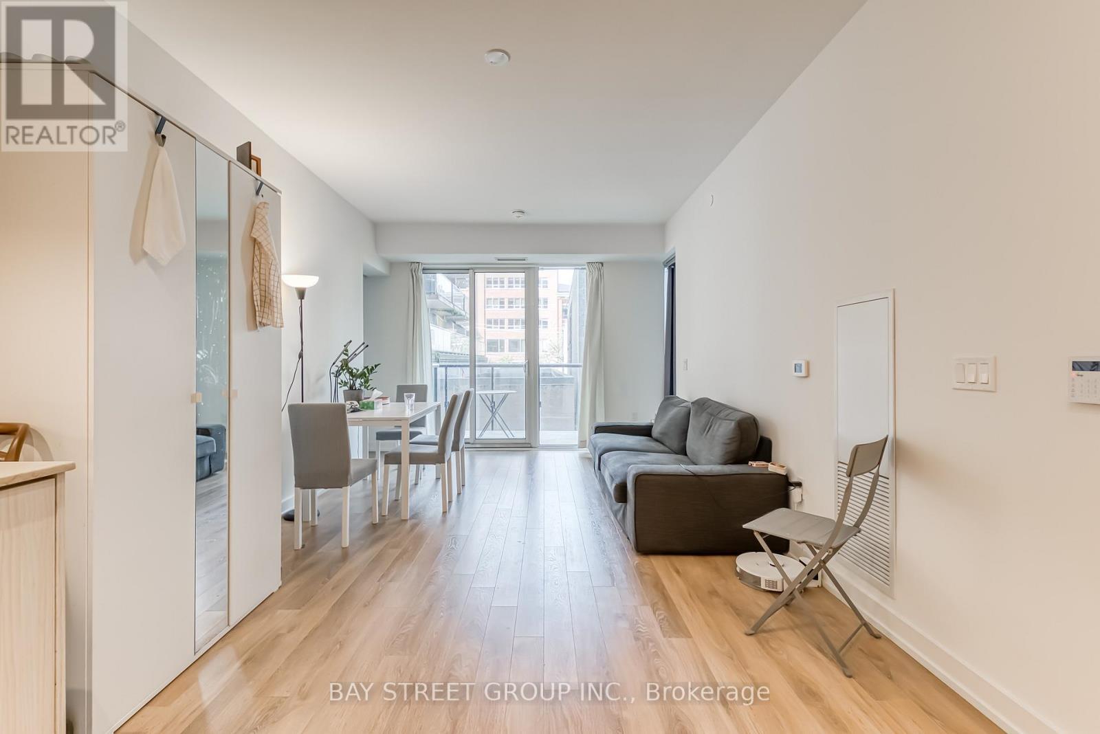 210 - 158 Front Street E, Toronto, ON - Indoor