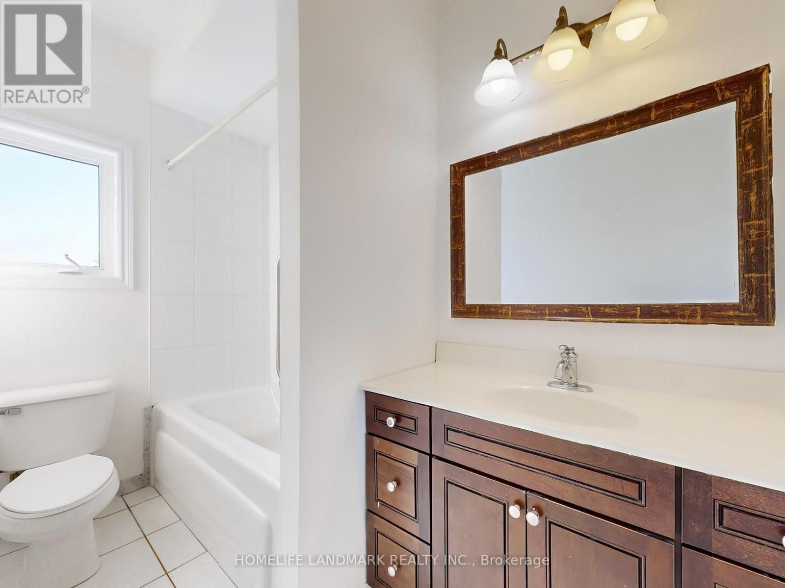 3668 Harmony Road N, Oshawa, ON - Indoor Photo Showing Bathroom