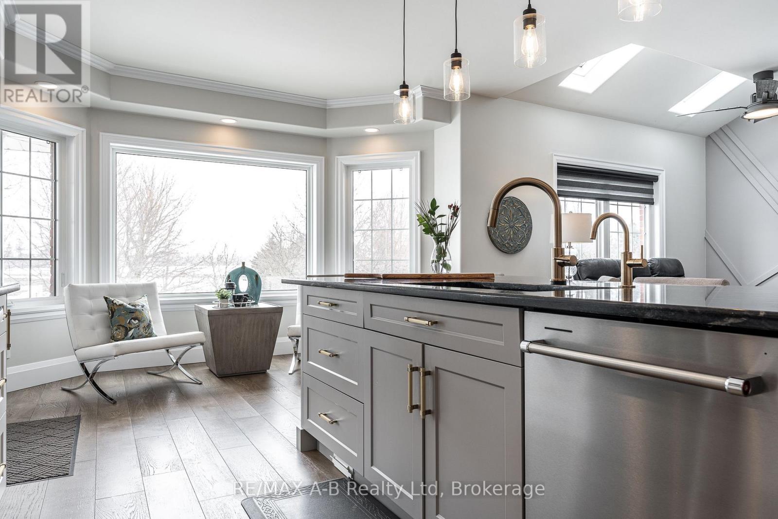 4609 Road 164, West Perth (Logan), ON - Indoor Photo Showing Other Room