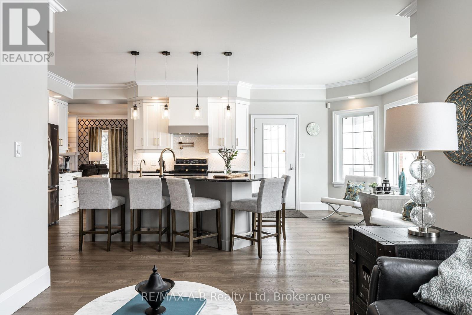 4609 Road 164, West Perth (Logan), ON - Indoor