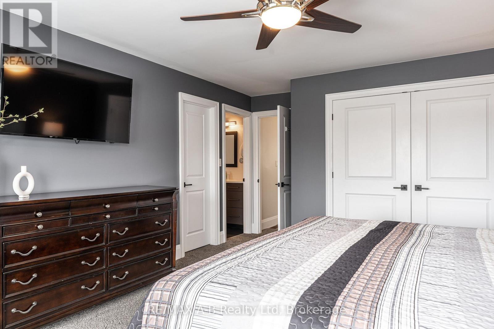 4609 Road 164, West Perth (Logan), ON - Indoor Photo Showing Bedroom