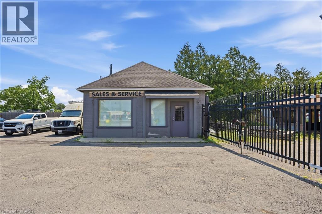1360 Rymal Road E, Hamilton, ON