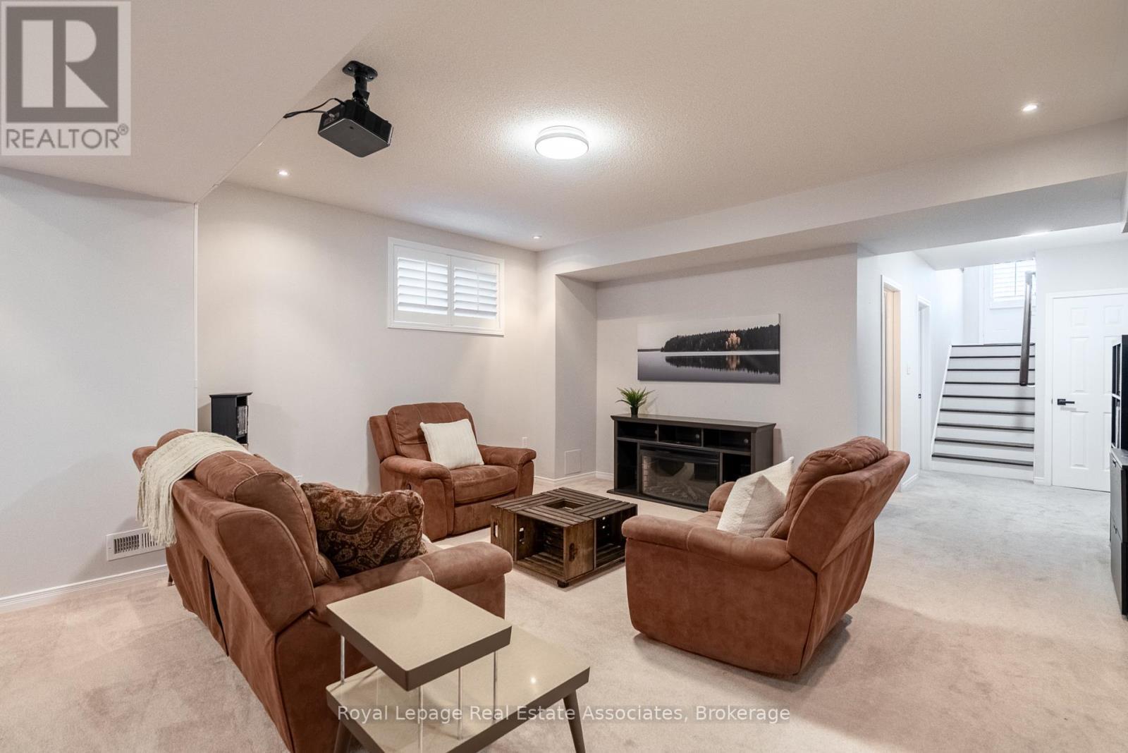 4680 Mcleod Road, Burlington, ON - Indoor Photo Showing Other Room With Fireplace