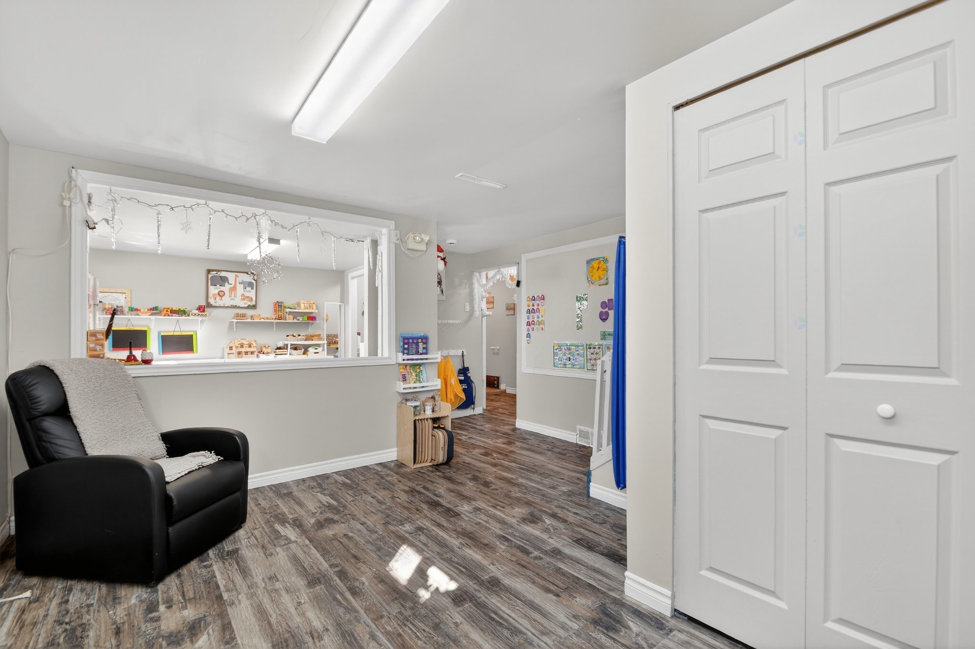 Basement - 71 45E Avenue, Saint-Eustache, QC - Indoor Photo Showing Other Room