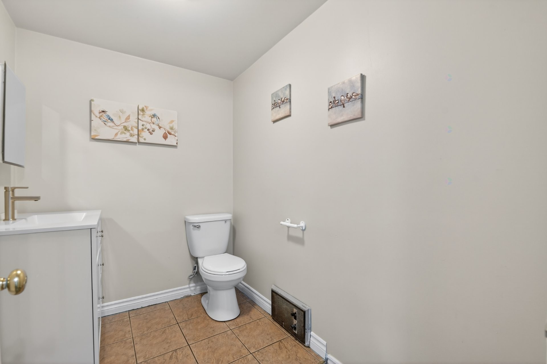 Powder room - 71 45E Avenue, Saint-Eustache, QC - Indoor Photo Showing Bathroom
