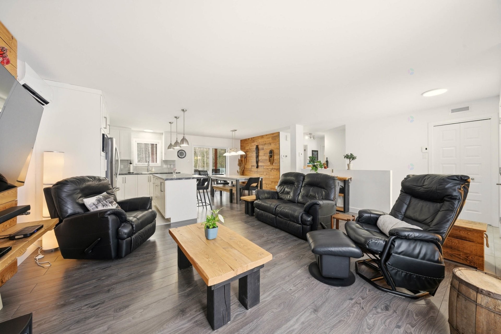 Front of Structure - 1030 Rue Des Saumons, Sainte-Marie-De-Blandford, QC - Outdoor