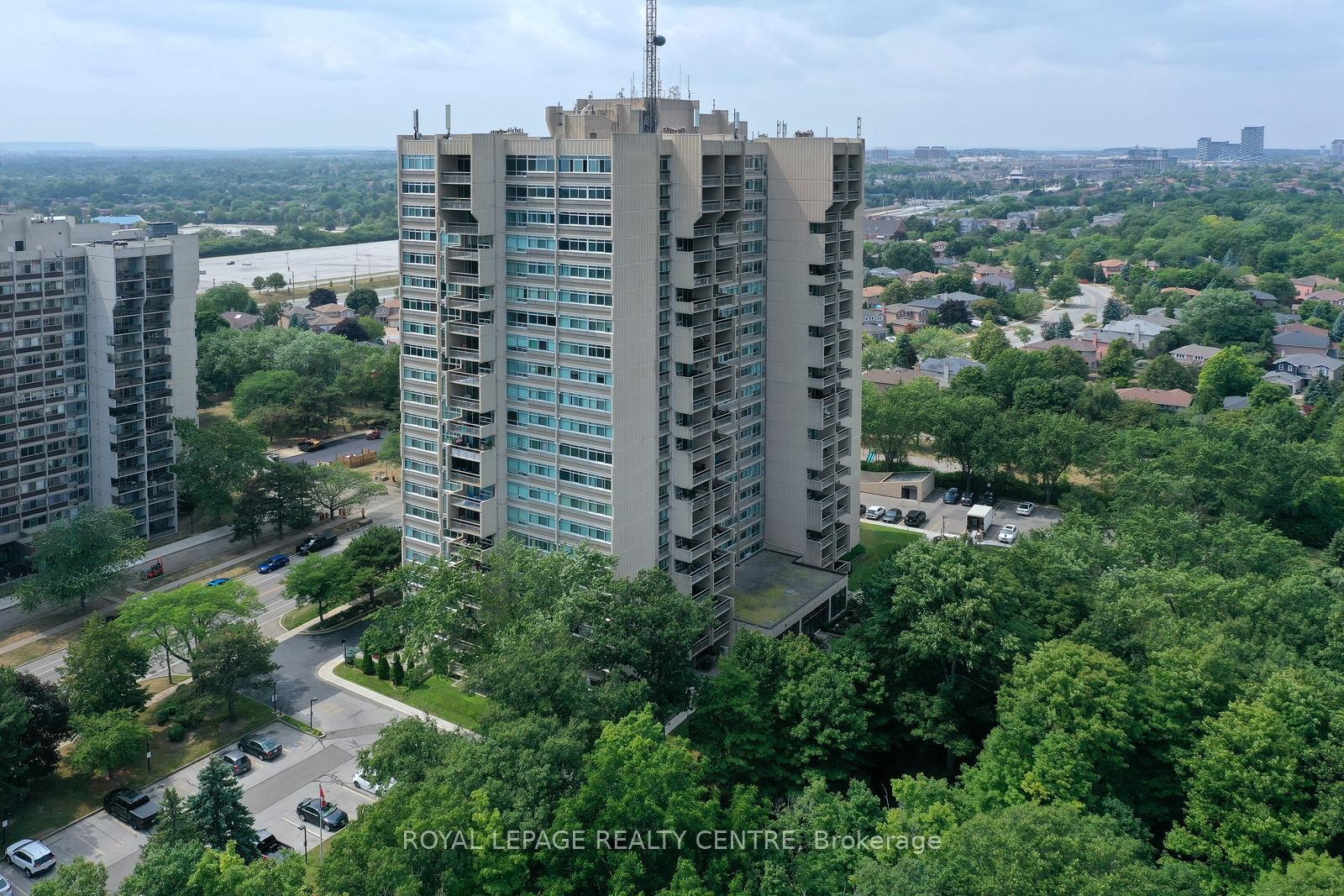 1607-1359 White Oaks Boulevard, Oakville, ON - Outdoor With View