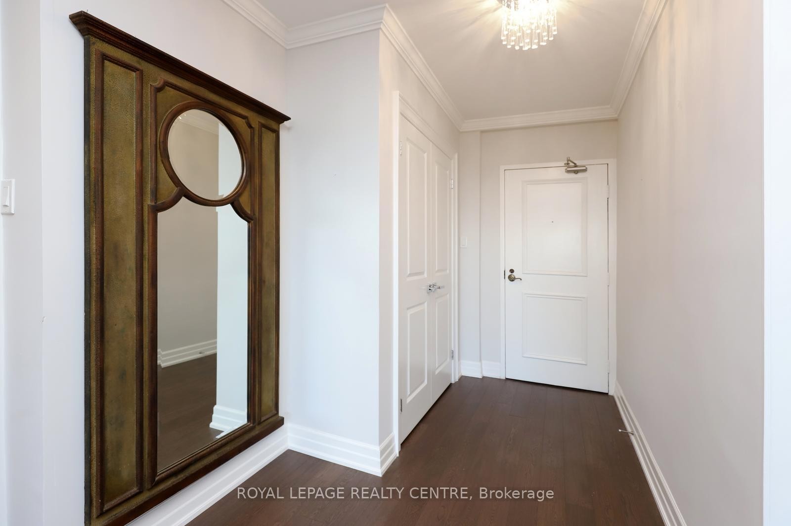 1607-1359 White Oaks Boulevard, Oakville, ON - Indoor Photo Showing Other Room