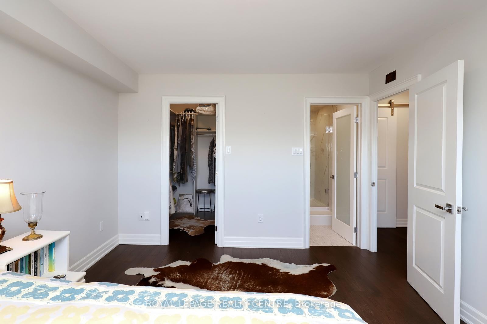 1607-1359 White Oaks Boulevard, Oakville, ON - Indoor Photo Showing Bedroom