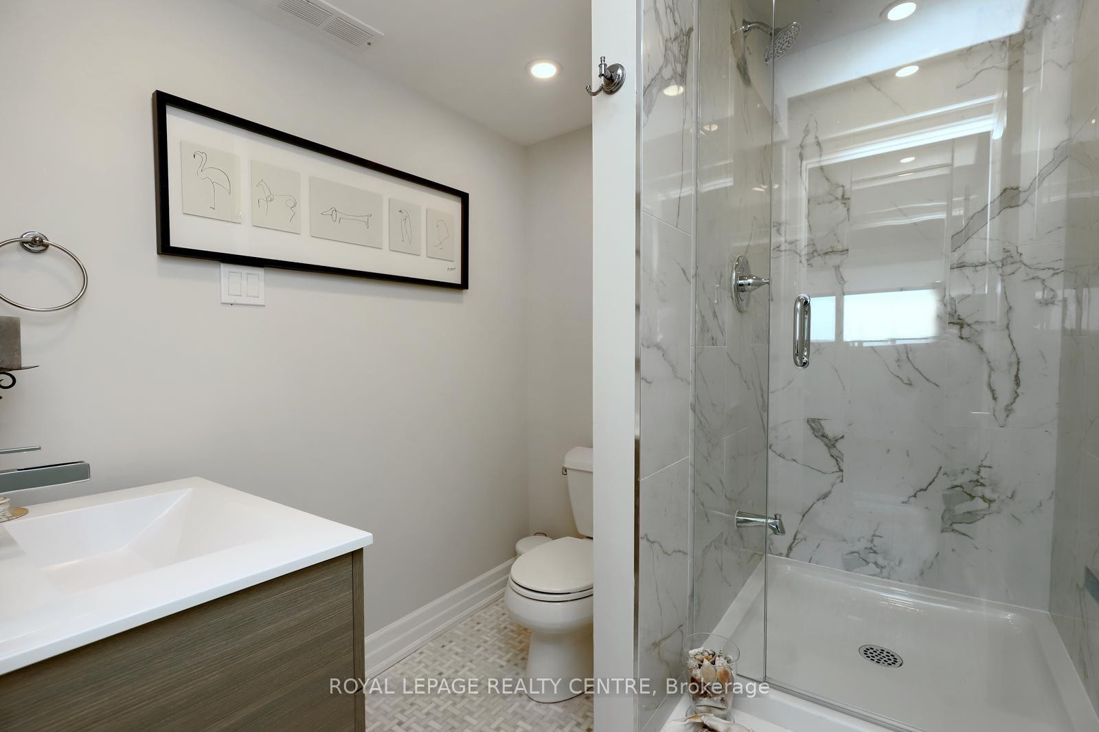 1607-1359 White Oaks Boulevard, Oakville, ON - Indoor Photo Showing Bathroom