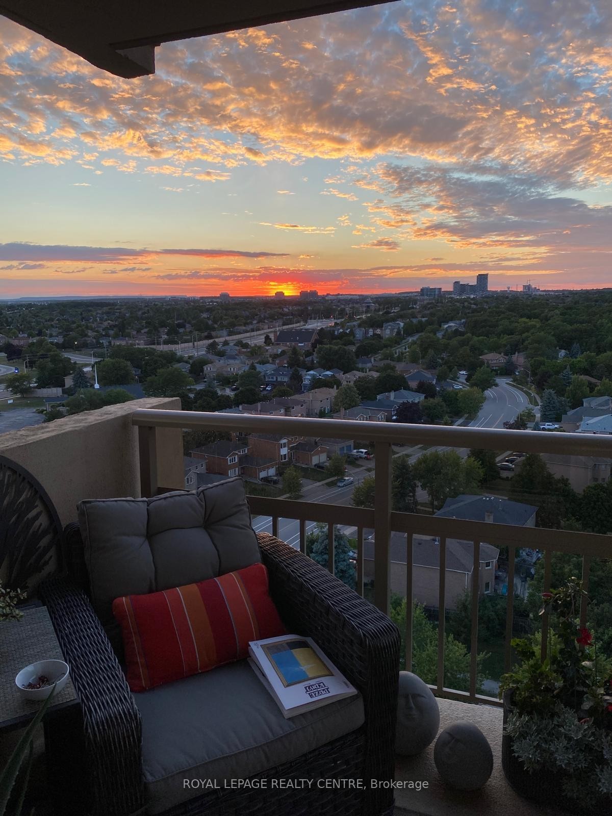 1607-1359 White Oaks Boulevard, Oakville, ON - Outdoor With View