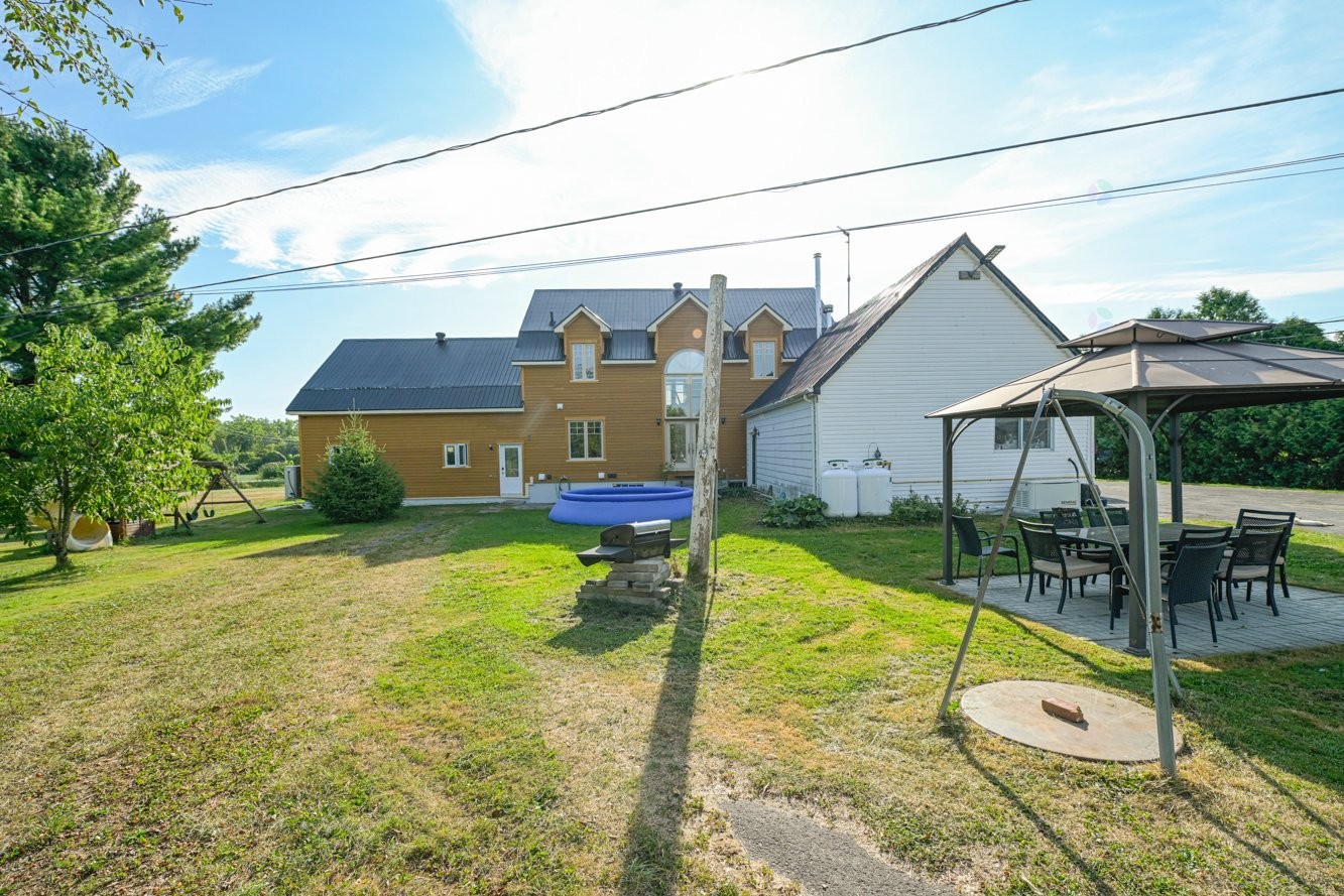 Cour - 7Z Rg Des Patriotes S., Saint-Cyprien-De-Napierville, QC