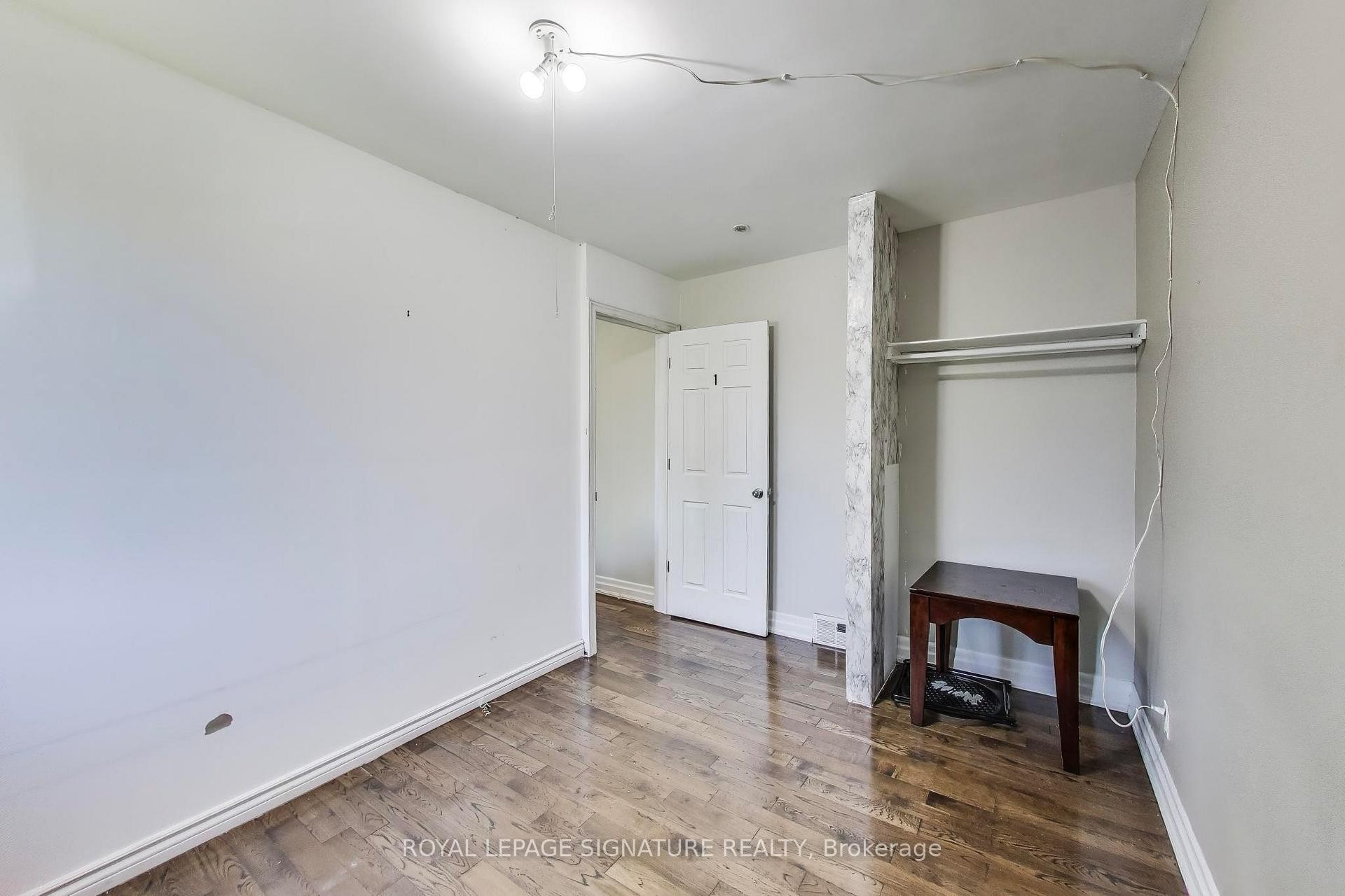 68 Harold Court, Hamilton, ON - Indoor Photo Showing Other Room