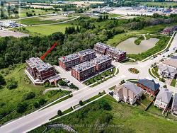 302 - 2 LINSMORE PLACE Whitchurch-Stouffville, ON L4A 4T4