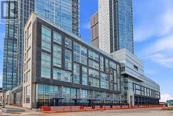 TH 104 - 2908 HIGHWAY 7 Vaughan, ON L4K 0K5