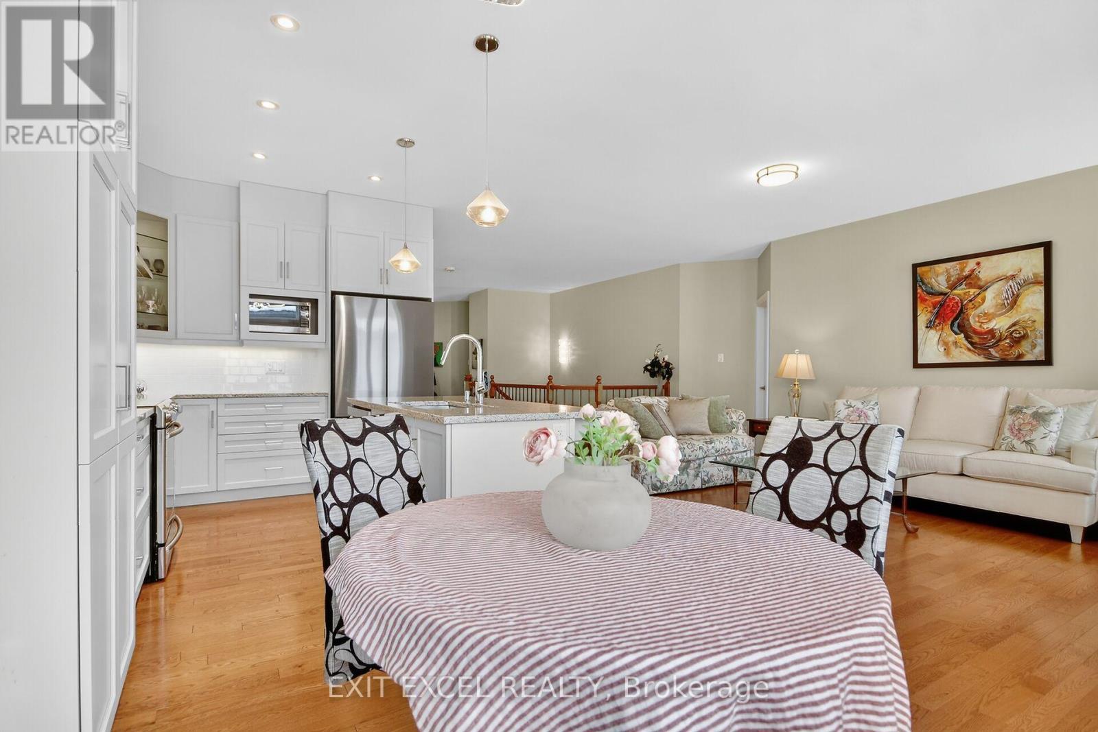 478 Fernside Street, Ottawa, ON - Indoor