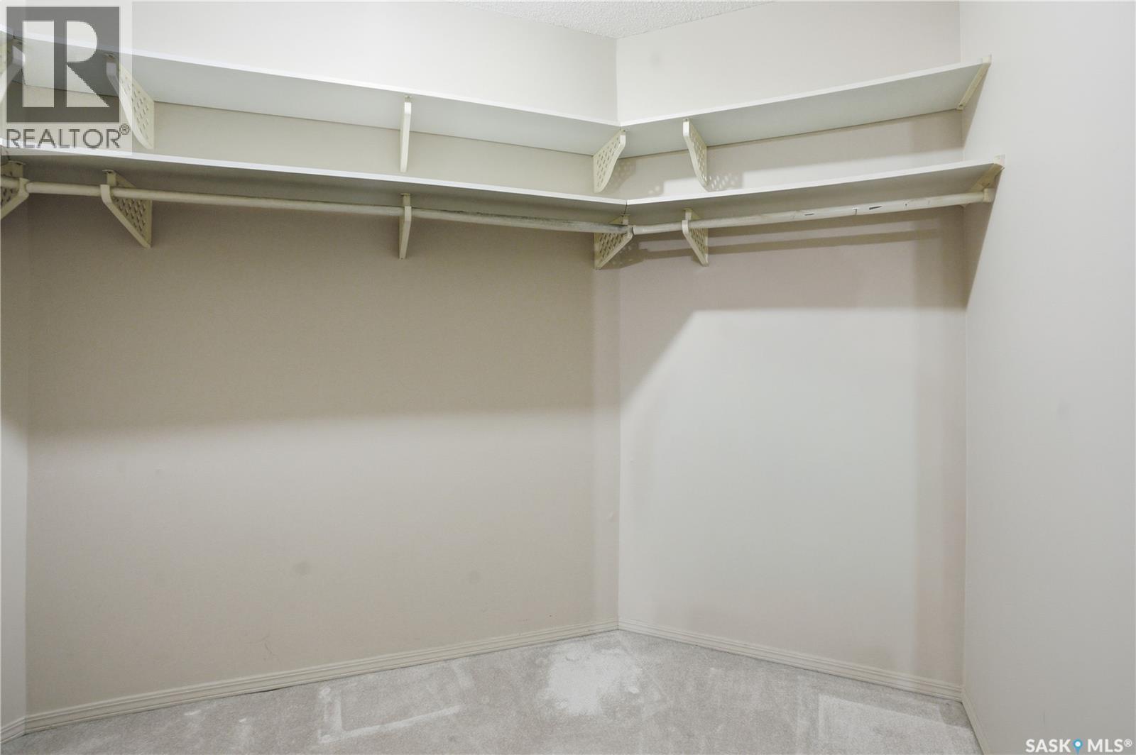 304 706 Confederation Drive, Saskatoon, SK - Indoor With Storage