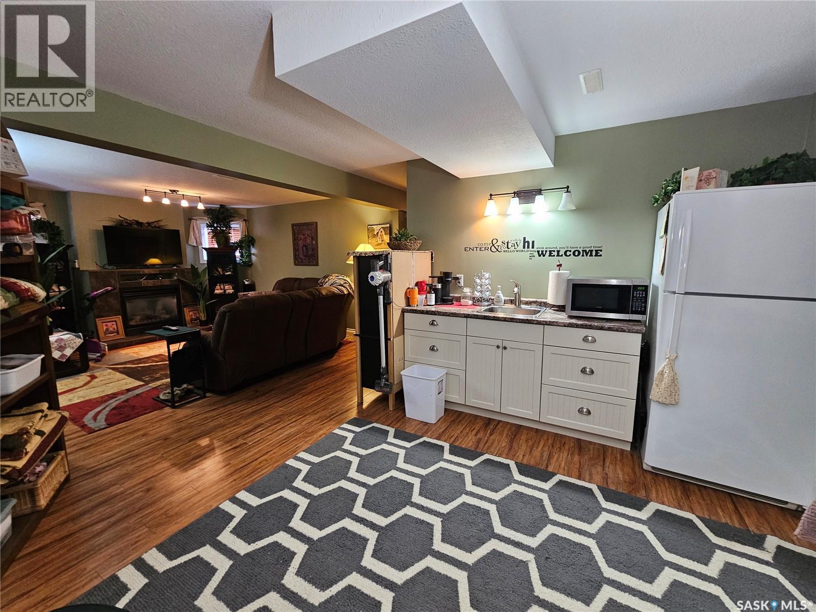 30 St Boniface Avenue, Goodsoil, SK - Indoor