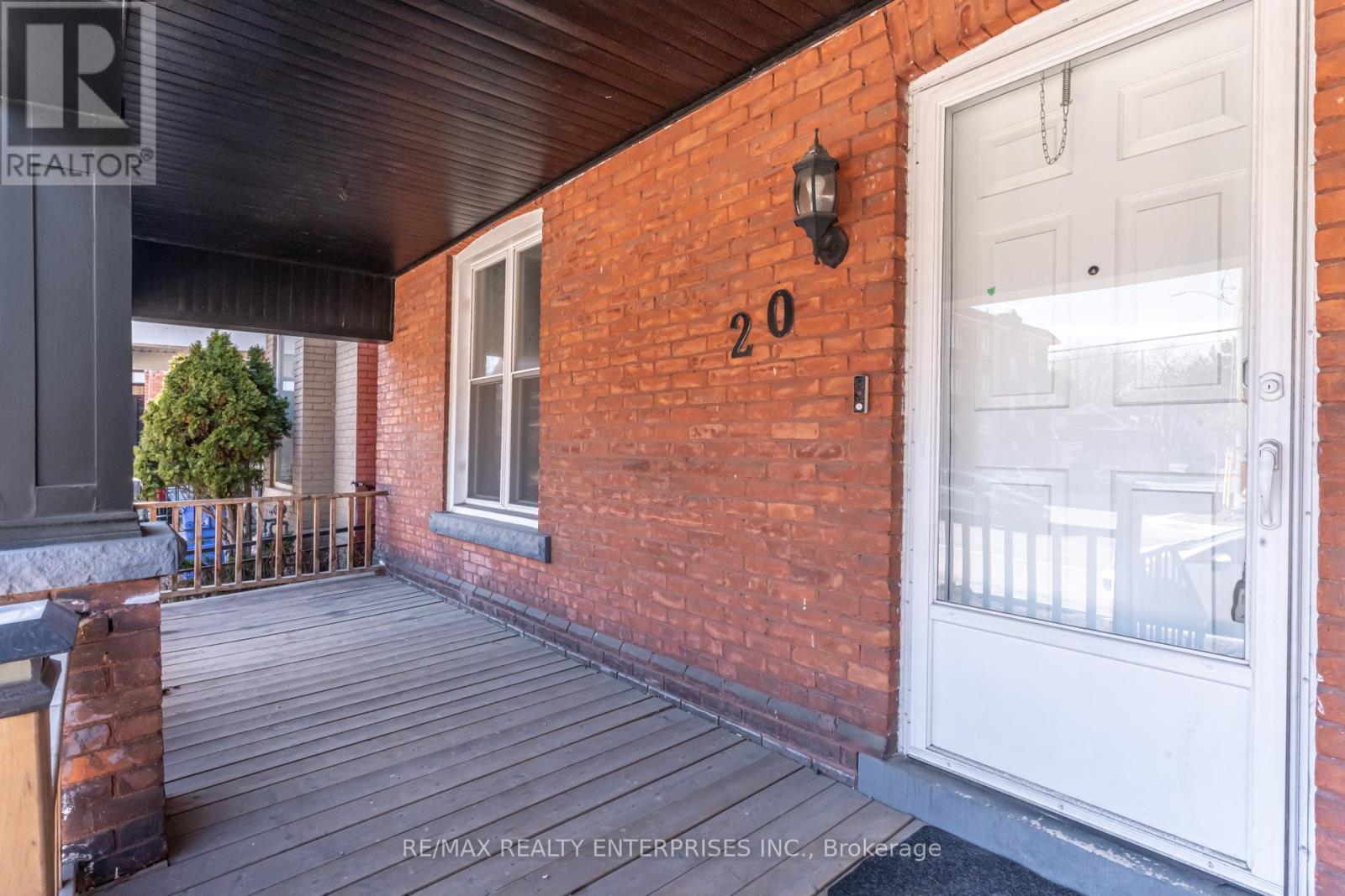 20 Sherman Avenue S, Hamilton, ON - Outdoor With Exterior