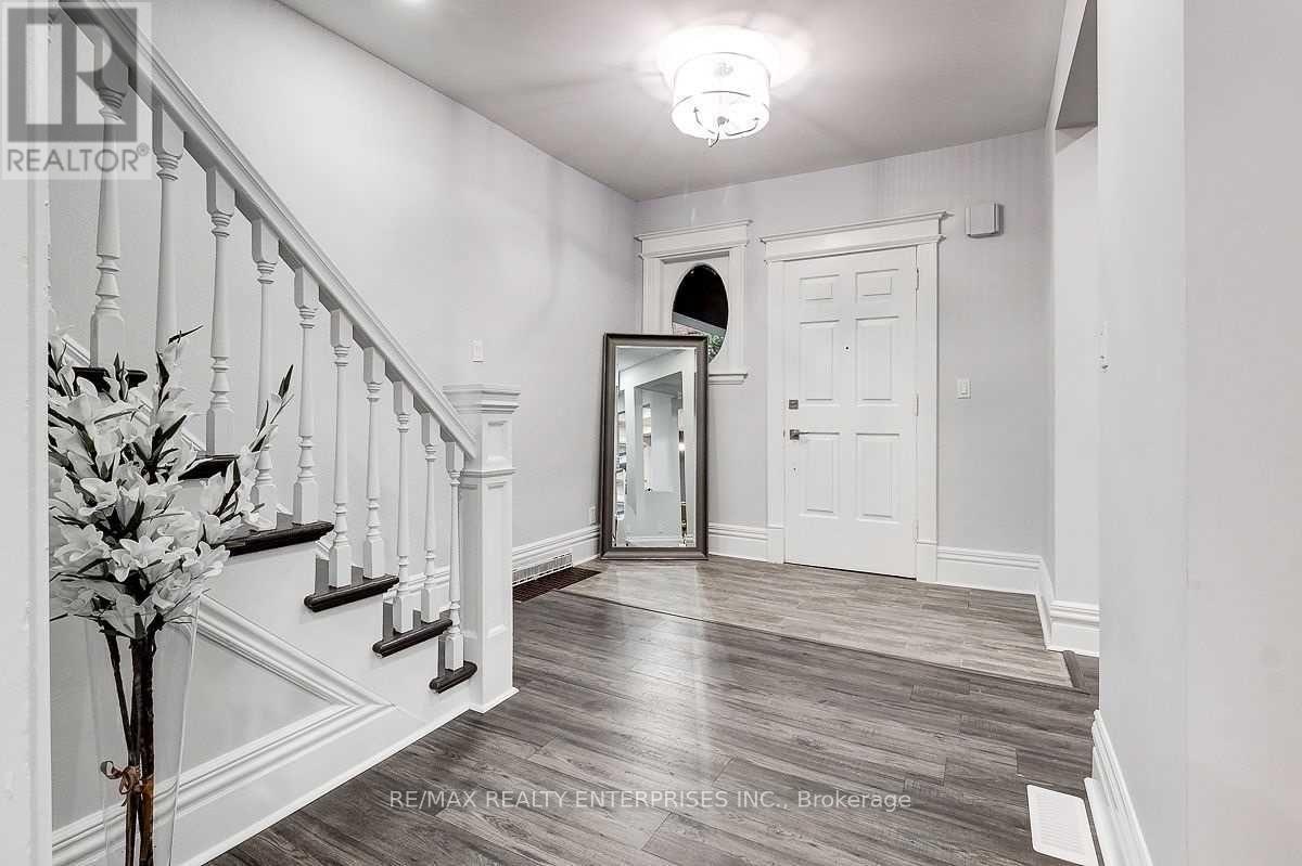 20 Sherman Ave. as a Single Family Home - 20 Sherman Avenue S, Hamilton, ON - Indoor Photo Showing Other Room
