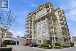 305 194 Beachside Dr Parksville, BC V9P 0B1