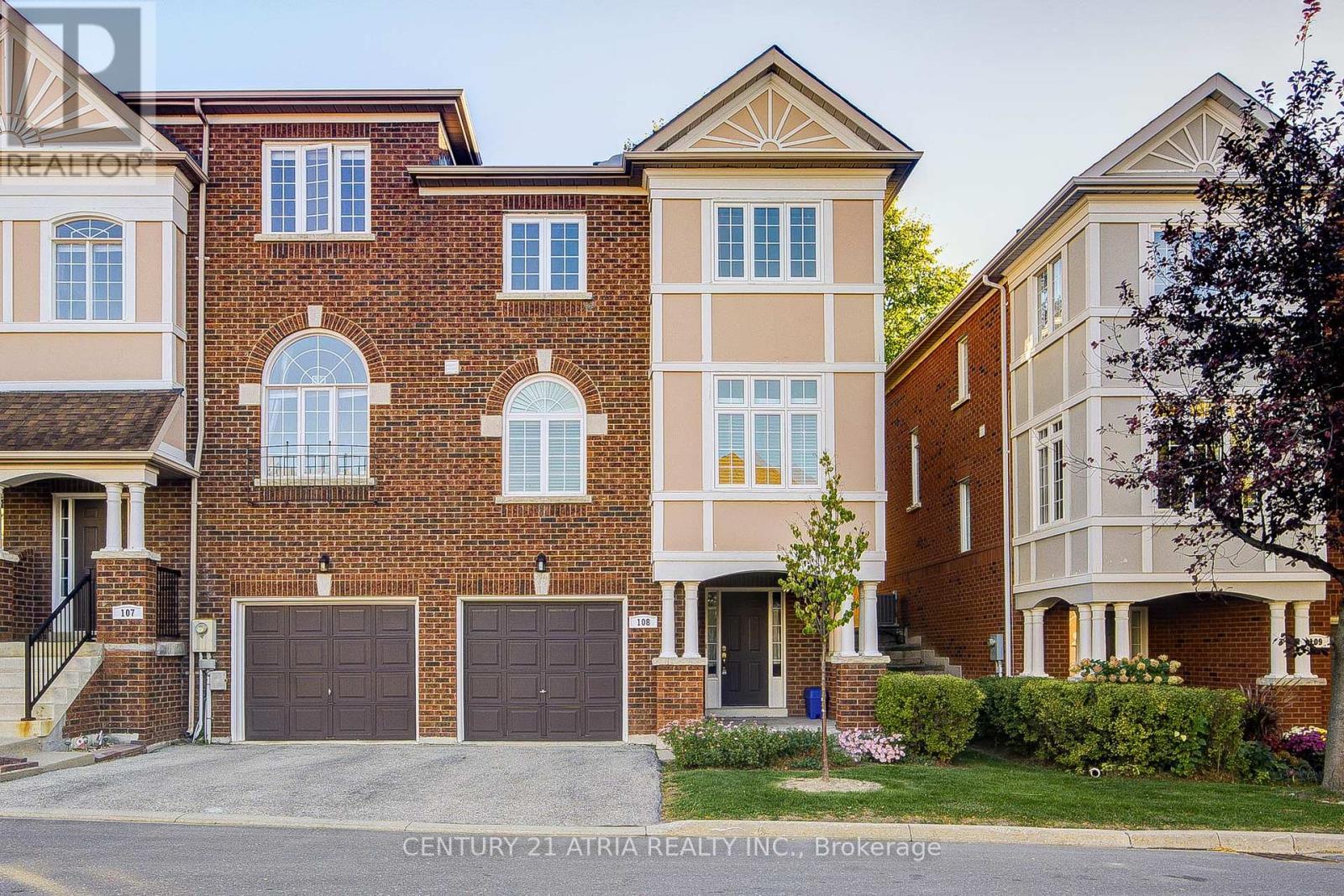 108 - 190 Harding Boulevard W, Richmond Hill, ON - Outdoor With Facade
