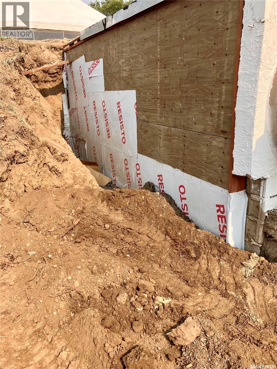 80 8Th Avenue, Lumsden, SK