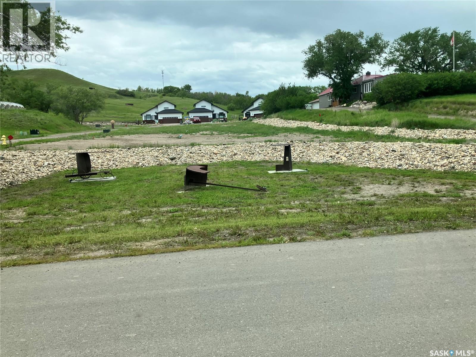 80 8Th Avenue, Lumsden, SK