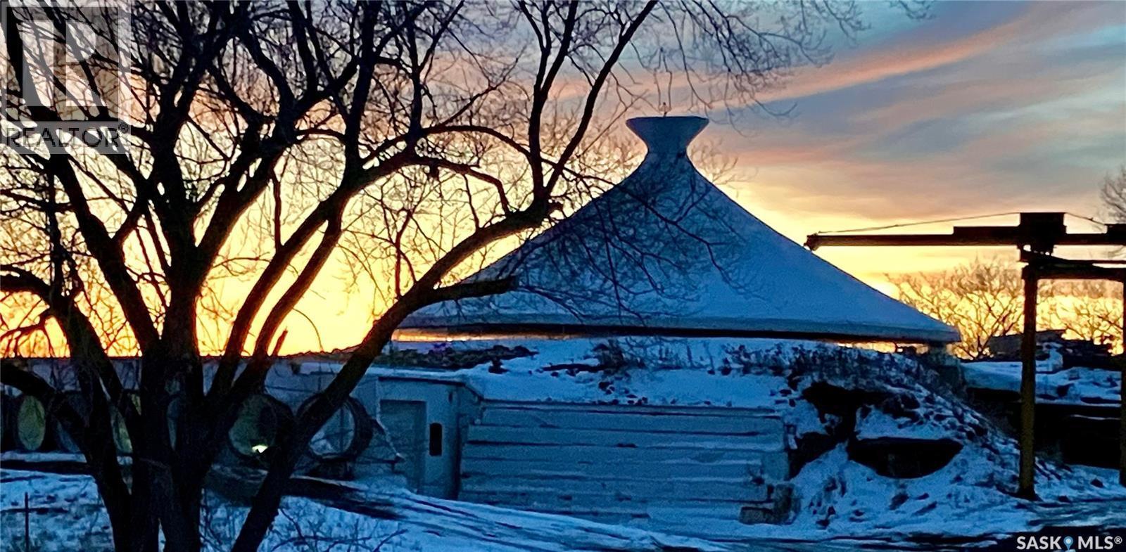 80 8Th Avenue, Lumsden, SK